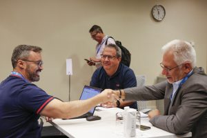 Conexiones entre CxO